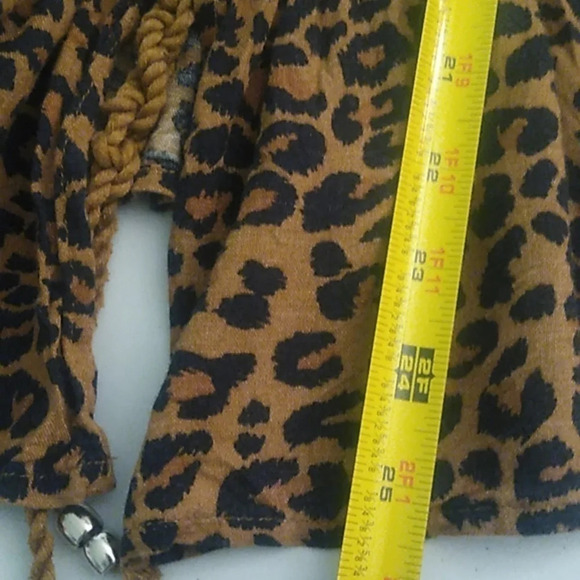 TIME AND TRU ASYMETRICAL PEPLUM SHIRT IN LEOPARD - Picture 9 of 11